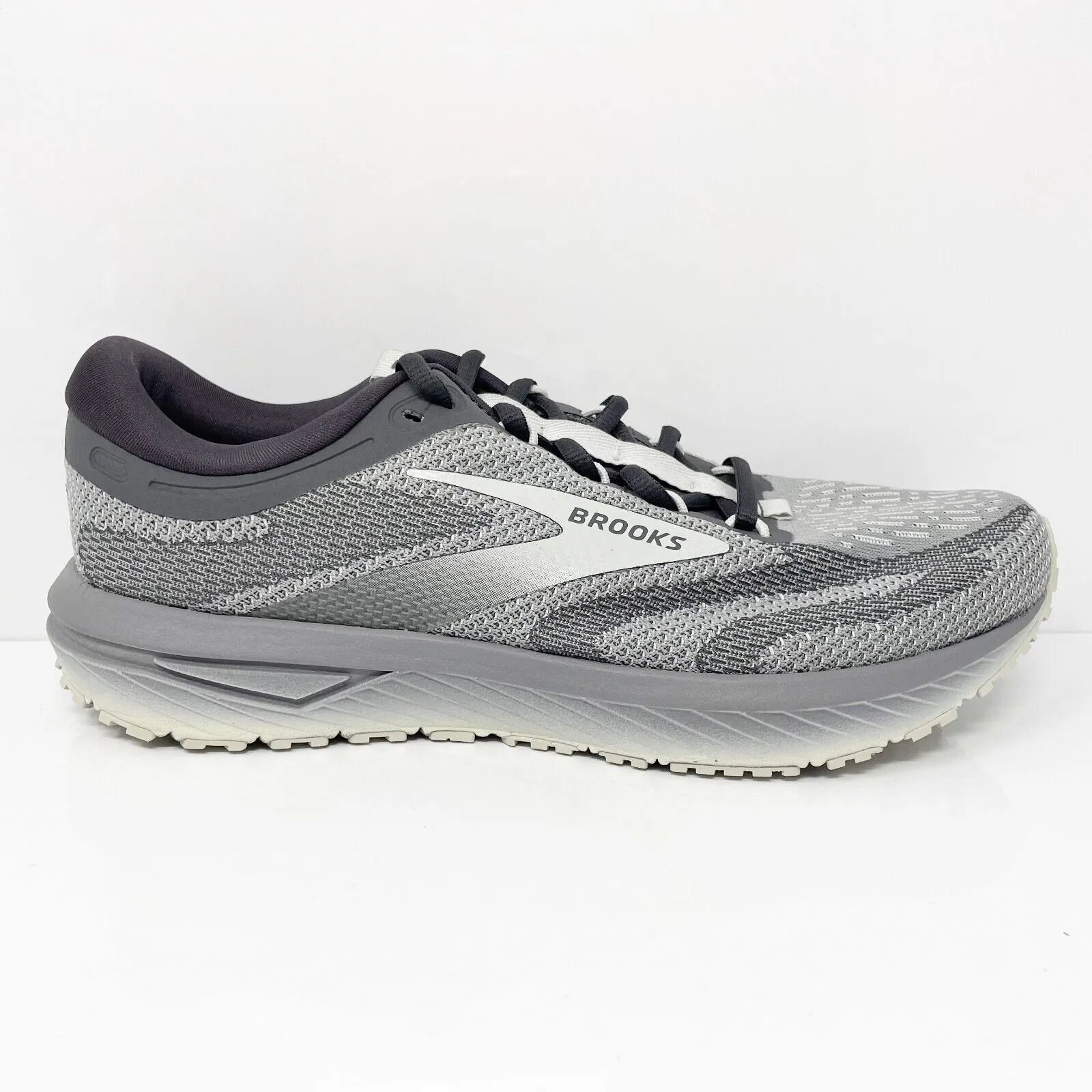 Brooks Mens Revel 7 1104351D014 Gray Running Shoes Sneakers Size 9.5 D