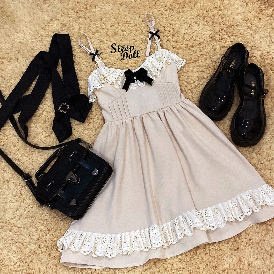 Cream cake lace Vintage suspender French style dress BY4084