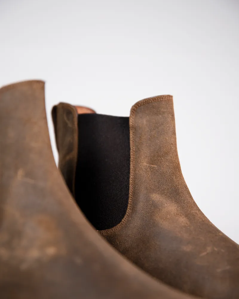 Mole Waxed Lightweight  Chelsea Boot