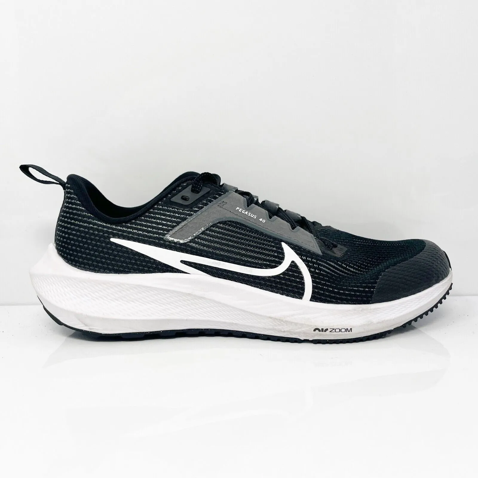 Nike Boys Air Zoom Pegasus 40 DX2498-001 Black Running Shoes Sneakers Size 6.5Y