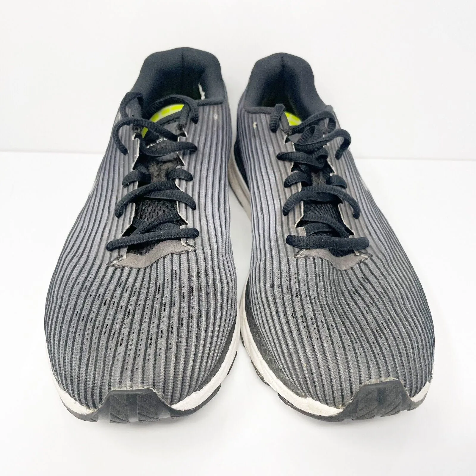 Under Armour Womens HOVR Velociti 2 3021244 Black Running Shoes Sneakers Sz 10.5